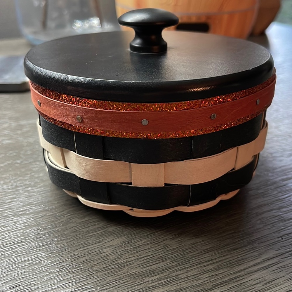 2013 Halloween Longaberger Basket